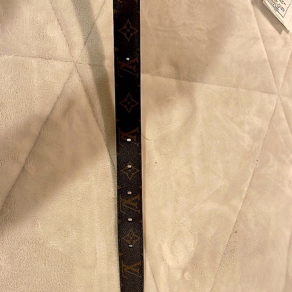 Louis Vuitton Brown canvas belt gently used no major scuffs with 1 extra hole - Picture 13 of 13